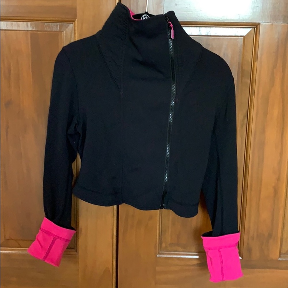 Lululemon crop black and pink zip up